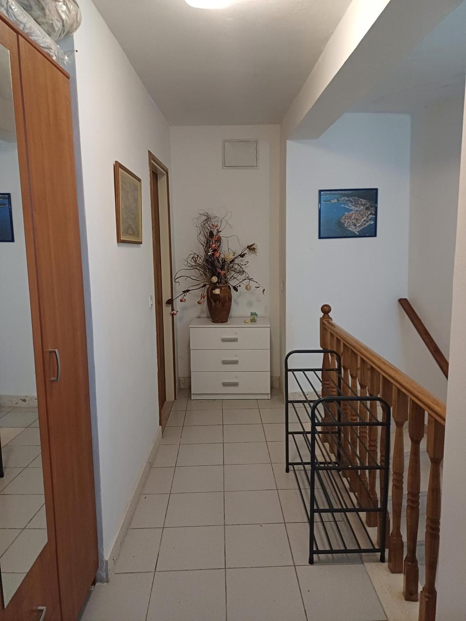 Guest House Jungher กอร์จูลา ภายนอก รูปภาพ